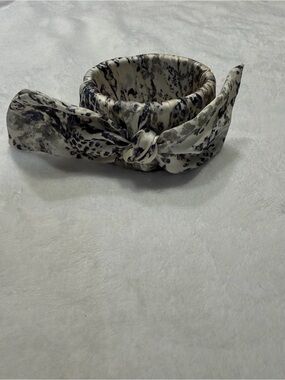 Silk-Feel Black & Cream Knot Bracelet